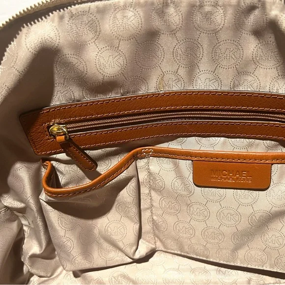 New, Light Brown, Purse By Michael Kors. FREE, Second, MK Gold Logo Ring. - Picture 9 of 13